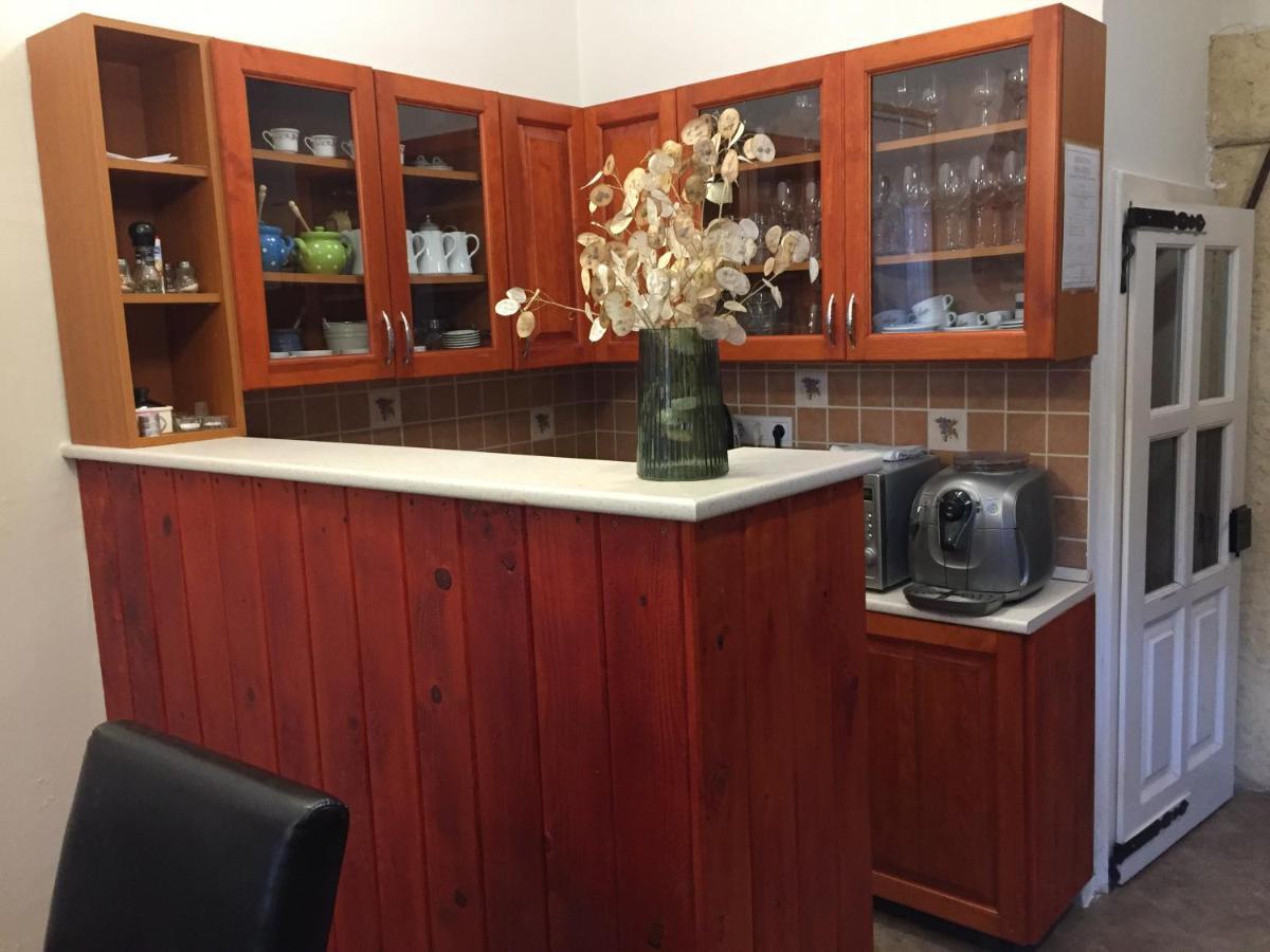 Kikerics Vendeghaz Bed & Breakfast Villany Luaran gambar